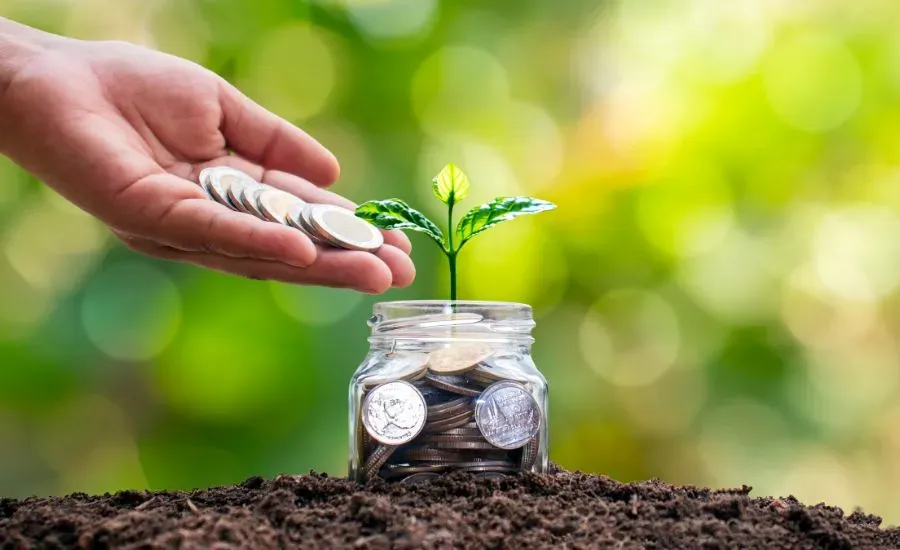 financial mistakes that keep you poor.webp
