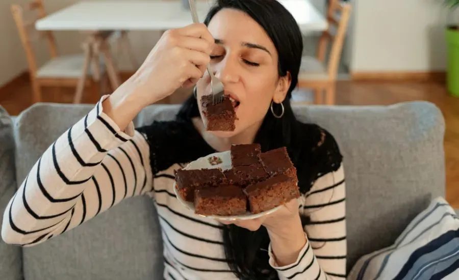 how to stop sugar cravings 3.webp