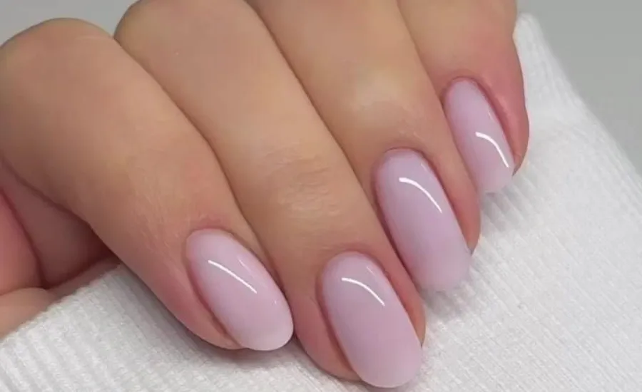 marshmallow nails clean girl aesthetic