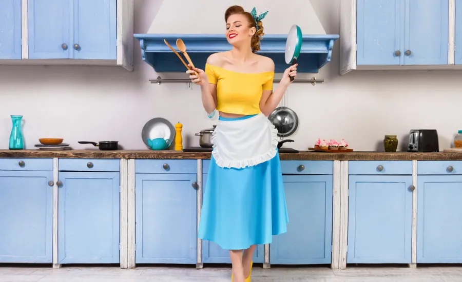 tradwife trend feminism double standard