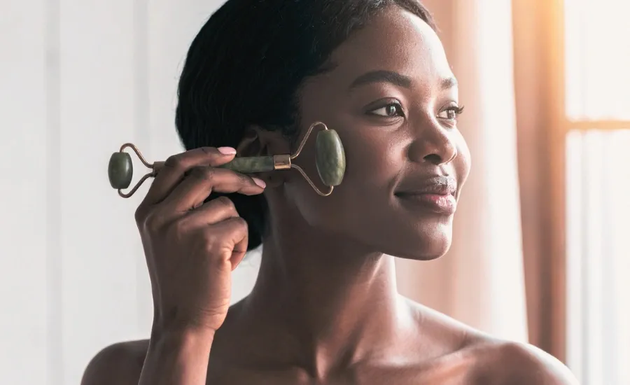 woman doing her winter skincare